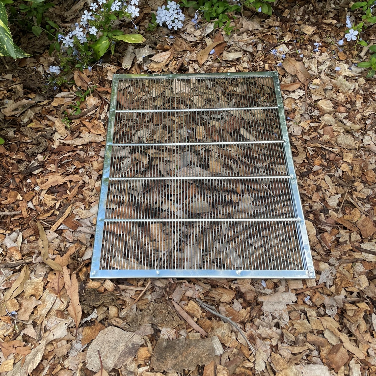 10 Frame Metal Queen Excluder – 510 x 410mm - Image 4